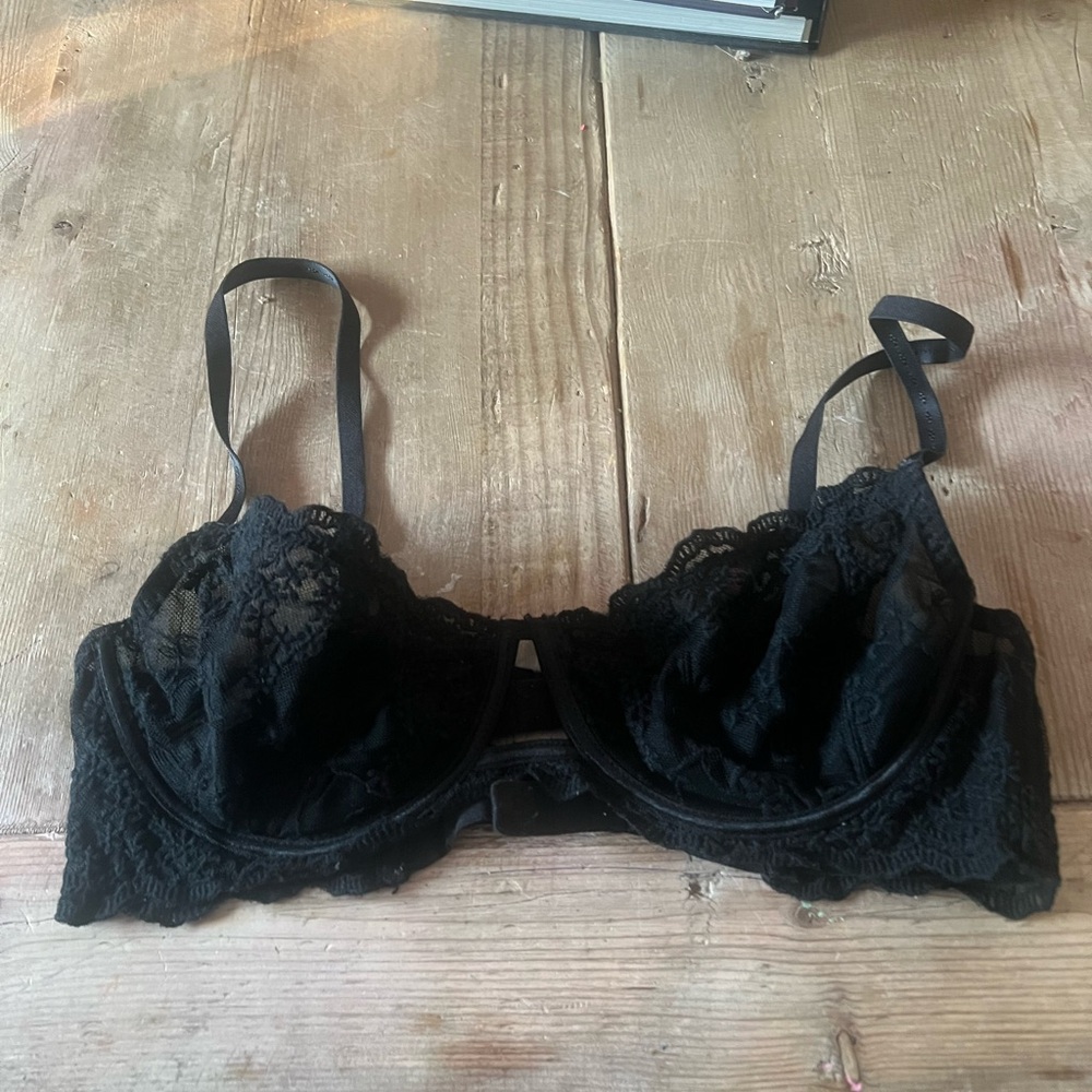 Free people woman’s Elegant Black Lace Bra - Picture 5 of 13